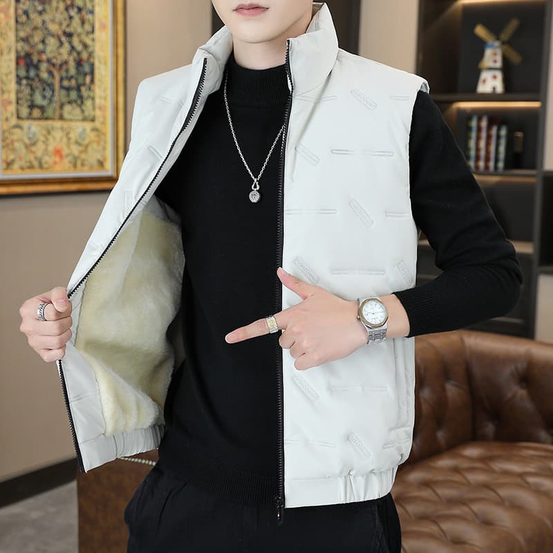 ベスト メンズ ダウン 暖かな季節のベストダウン