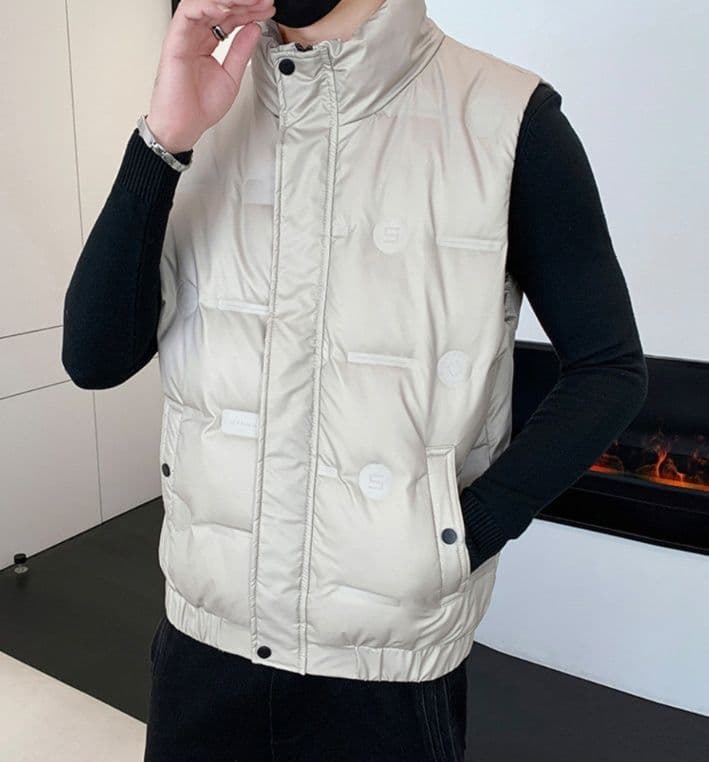 ベスト メンズ ダウン 立体感ある保温ダウンベスト