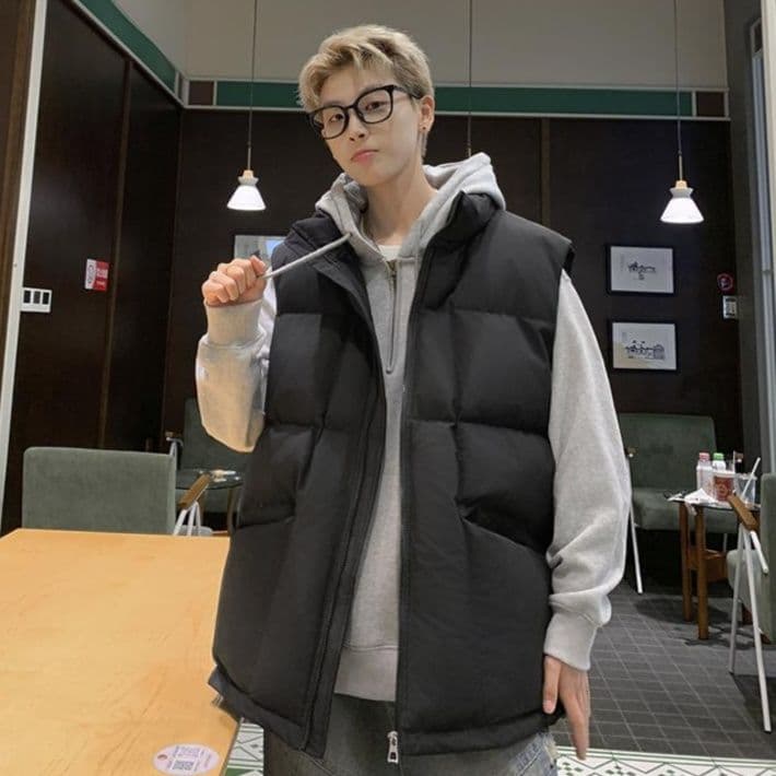 ベスト　メンズ 軽量保温中綿入りノースリーブダウンベスト