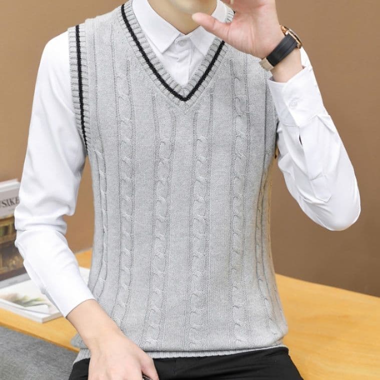 ベスト　メンズ 縄編み模様ブイネック袖なしニットベスト