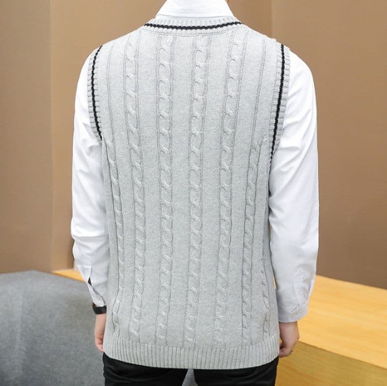 ベスト　メンズ 縄編み模様ブイネック袖なしニットベスト