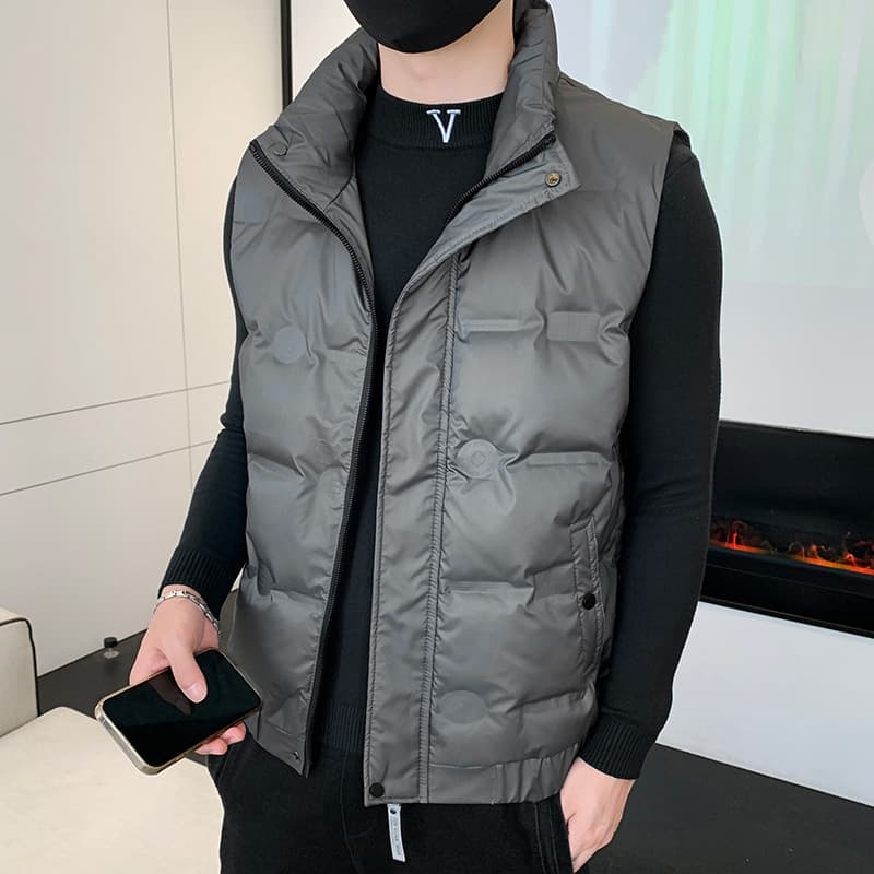 ベスト メンズ ダウン 立体感ある保温ダウンベスト