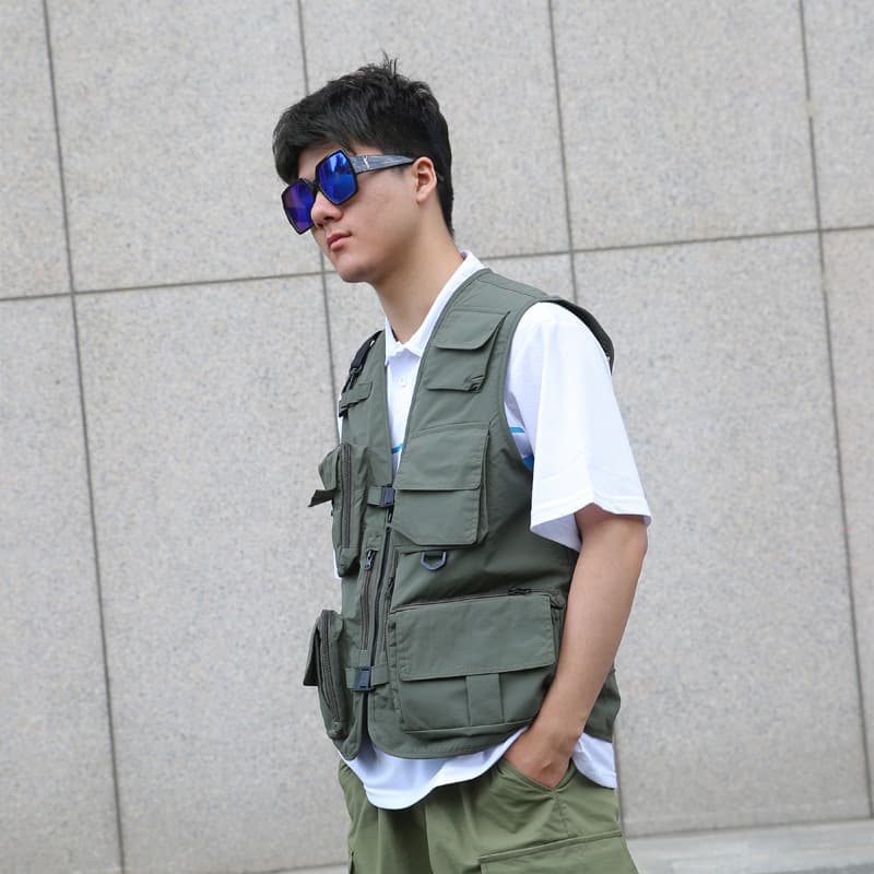 ベスト メンズ 多機能ポケット付きアウトドア仕様ベスト