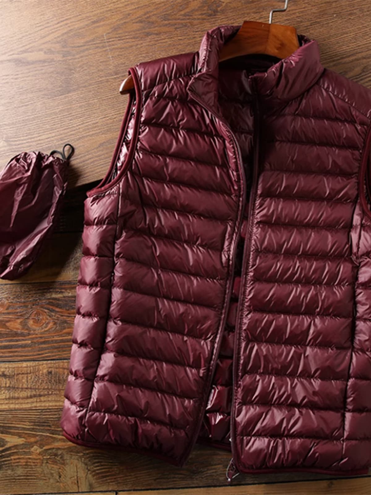 ベスト メンズ 超軽量携帯収納ダウンベスト